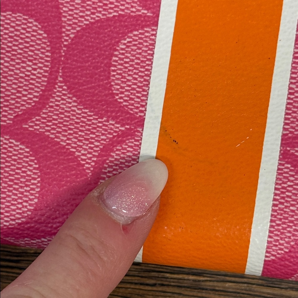 Coach Vibrant Pink and Orange Double Zip Signature Logo Wristlet Clutch Wallet! - Picture 5 of 12